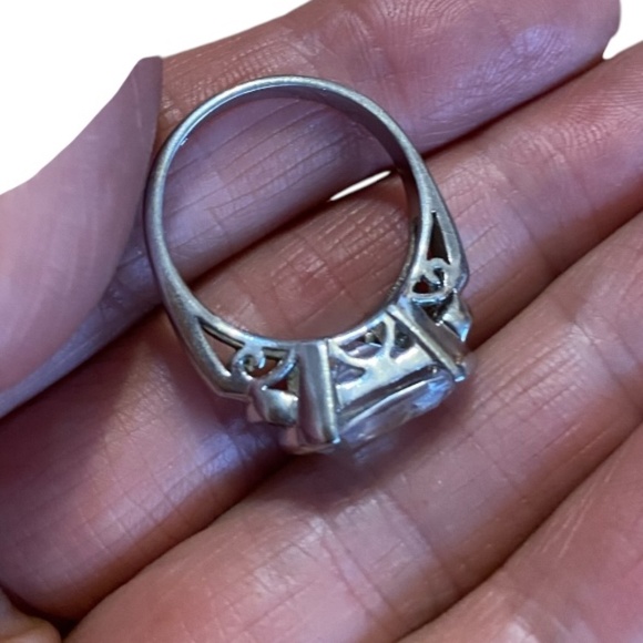 Sterling silver stamped SS 925 ring with sparkly bling faceted stones - Picture 11 of 17